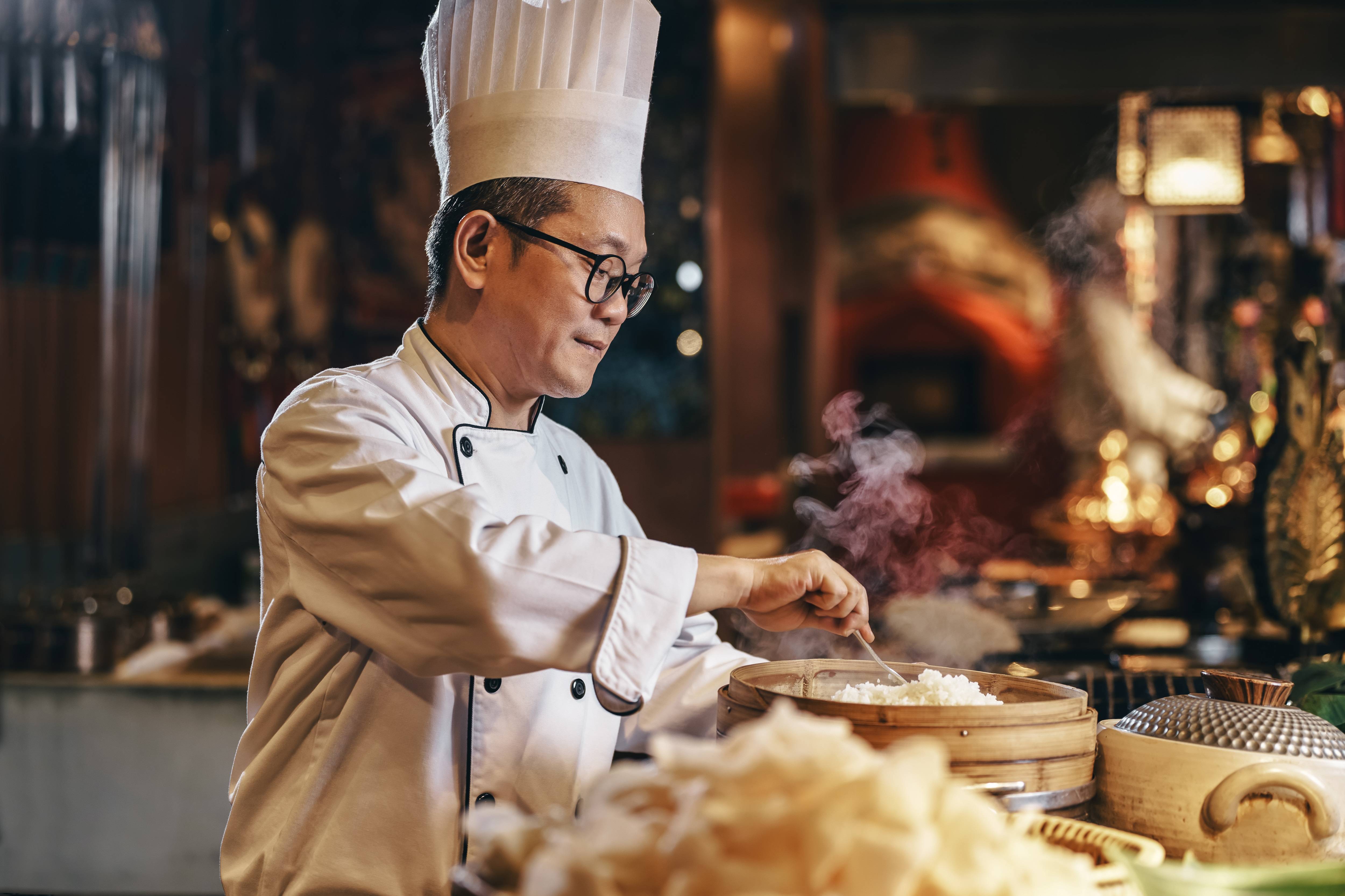 美国人完整版免费看,美食文化，节活动推，品尝美食！