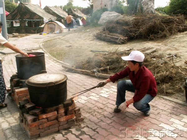 野外车里地震视频怎么播放,热门综艺推荐，精彩不断，欢乐不停！